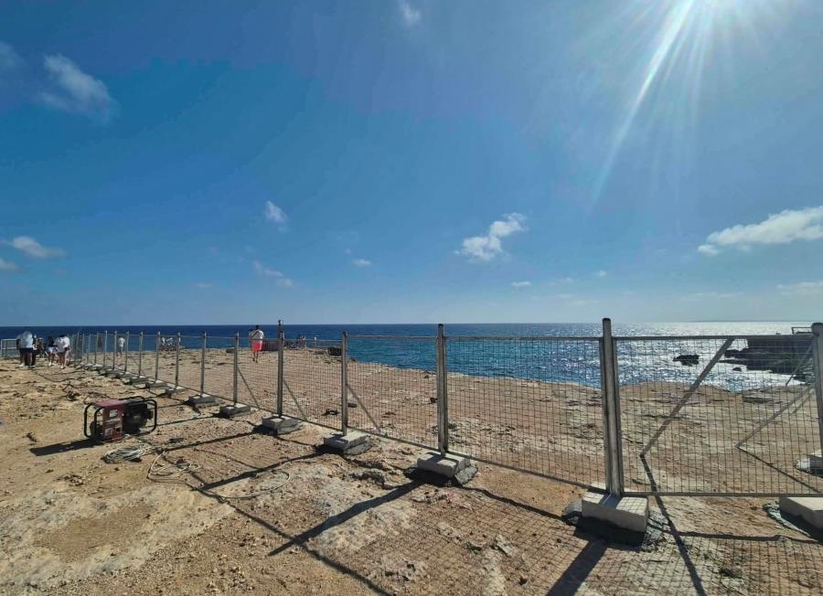 5487053937793077 AN260521.02 Τοποθέτηση προσωρινής περίφραξης στις Θαλασσινές Σπηλιές στο Εθνικό Δασικό Πάρκο Κάβο Γκρέκο (2)