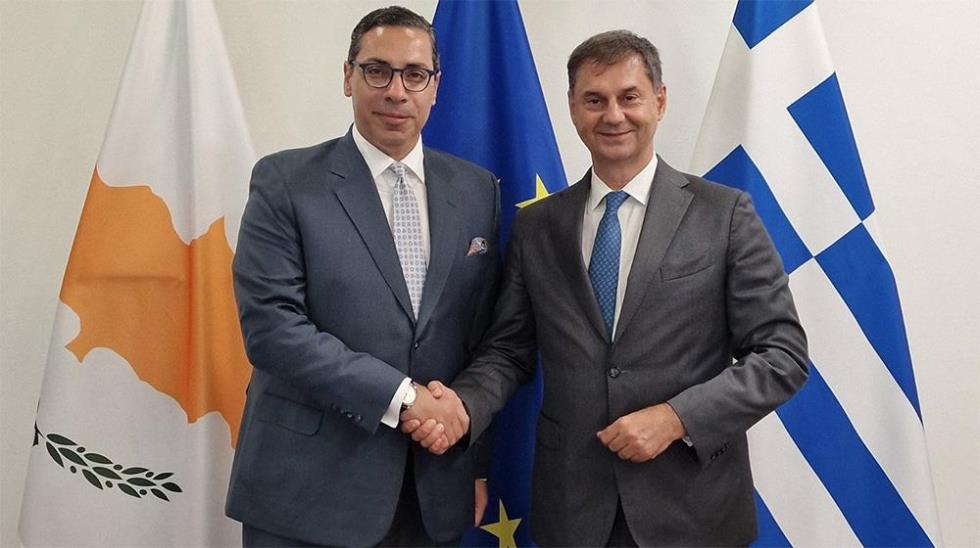 5586967524499488 κομπο