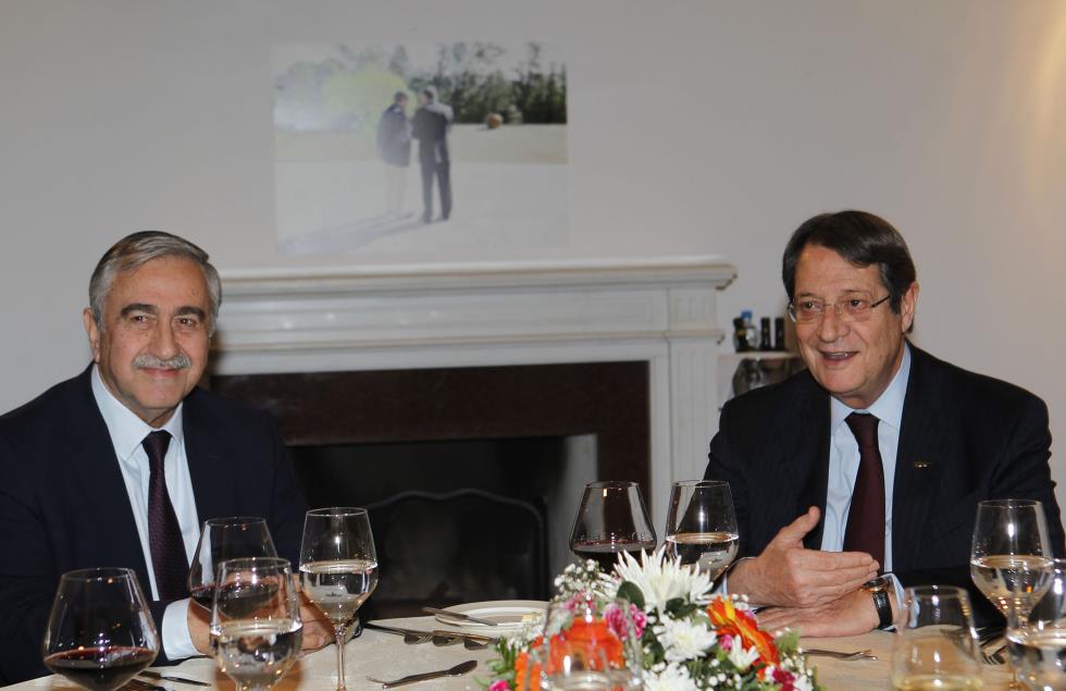1H ΔΕΚΕΜΒΡΙΟΥ ΔΕΙΠΝΟ