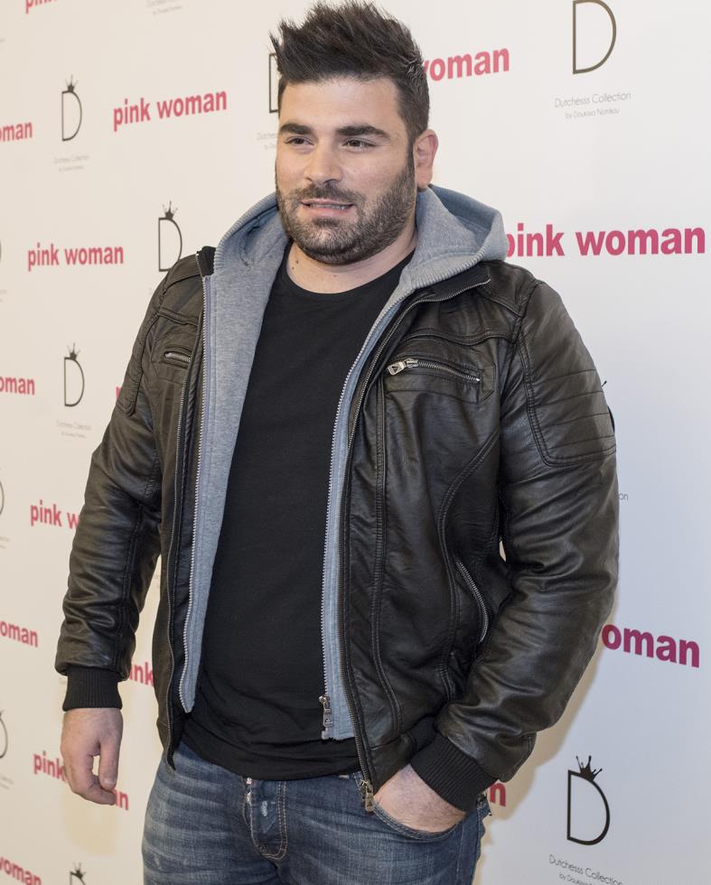 PINK WOMAN-ΠΑΡΟΥΣΙΑΣΗ ΝΕΑΣ ΚΟΛΕΞΙΟΝ ΜΕ ΤΗΝ ΔΟΥΚΙΣΣΑ ΝΟΜΙΚΟΥ