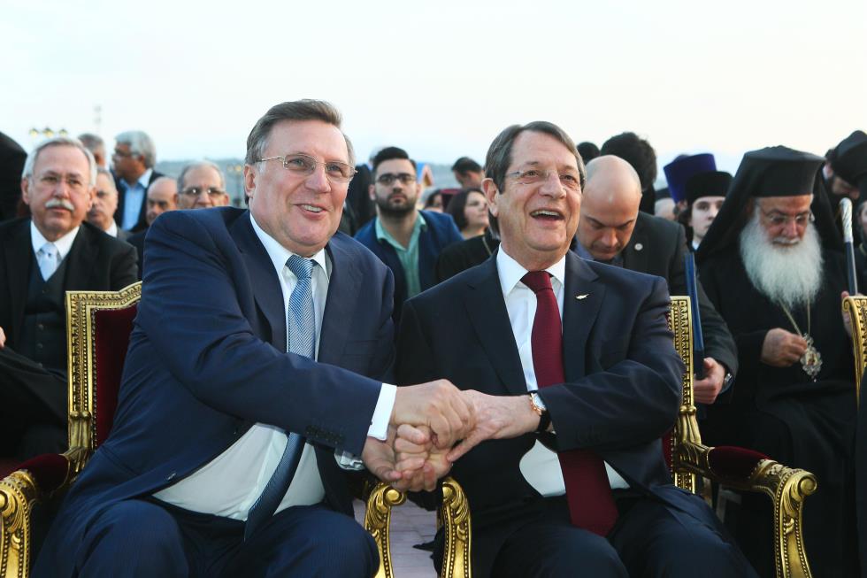 ΠΡΟΕΔΡΟΣ ΔΗΜΟΚΡΑΤΙΑΣ - ΘΥΡΑΝΟΙΞΙΑ ΠΡΩΤΟΥ ΡΩΣΙΚΗΣ ΤΕΧΝΟΤΡΟΠΙΑΣ ΙΕΡΟΥ ΝΑΟΥ