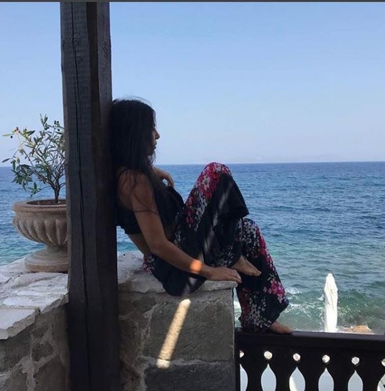 Κέλλυ Κελεκίδου