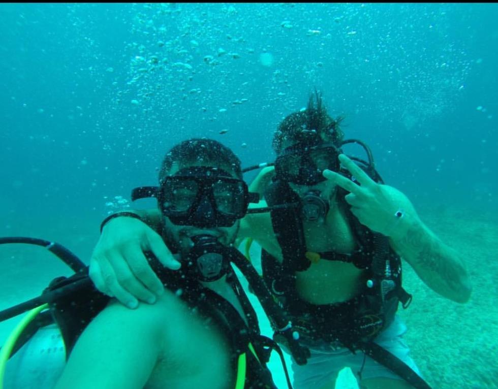 ΑΚΗΣ ΠΕΤΡΕΤΖΙΚΗΣ