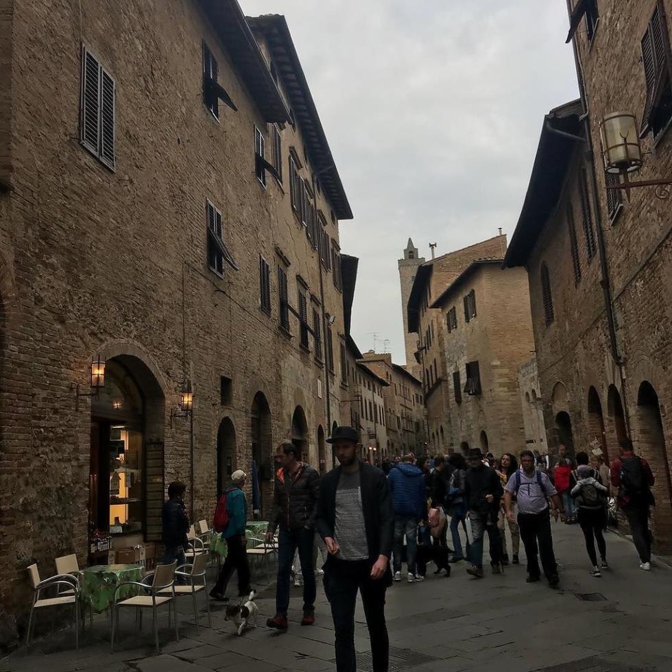 ΜΕΛΙΝΑ ΑΣΛΑΝΙΔΟΥ