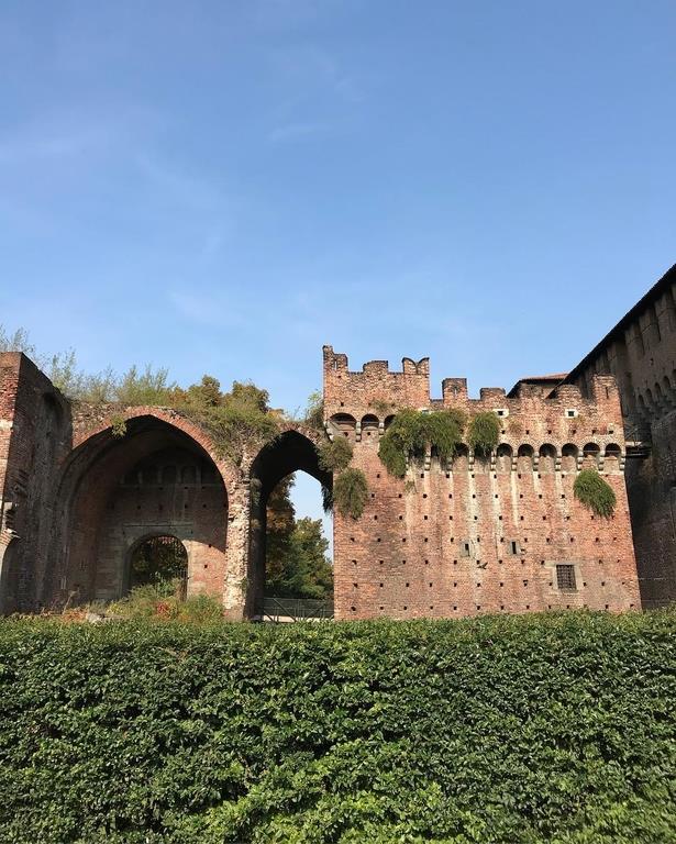 ΜΕΛΙΝΑ ΑΣΛΑΝΙΔΟΥ