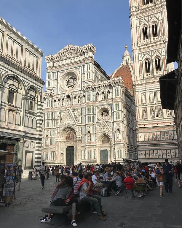 ΜΕΛΙΝΑ ΑΣΛΑΝΙΔΟΥ