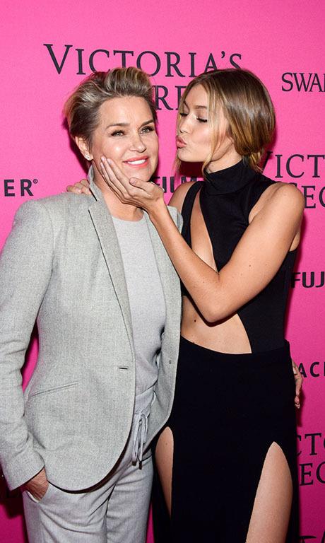 2015 Victorias Secret Fashion After Party - Pink Carpet Arrivals