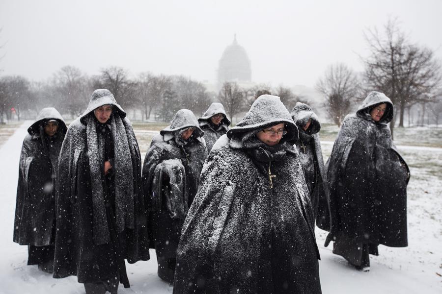 Snowstorm Jonas starts in Washington DC