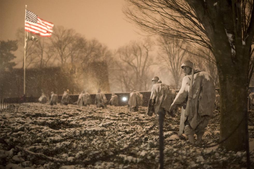 Blizzard hits Washington, DC