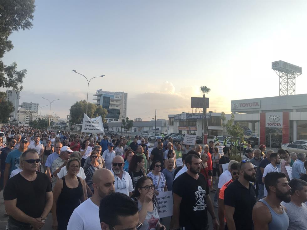 ΠΟΡΕΙΑ ΔΙΑΜΑΡΤΥΡΙΑΣ ΛΑΡΝΑΚΑΣ - ΛΙΒΑΔΙΩΝ ΓΙΑ ΜΕΤΑΚΙΝΗΣΗ ΠΕΤΡΕΛΑΙΟΕΙΔΩΝ