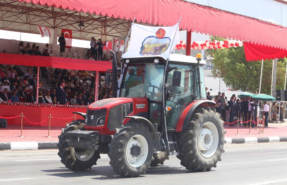 Παρέλαση κατεχόμενα