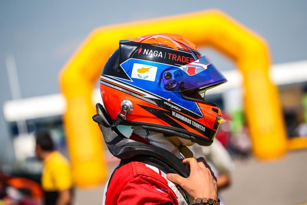 SILVERSTONE-RACING-FR20