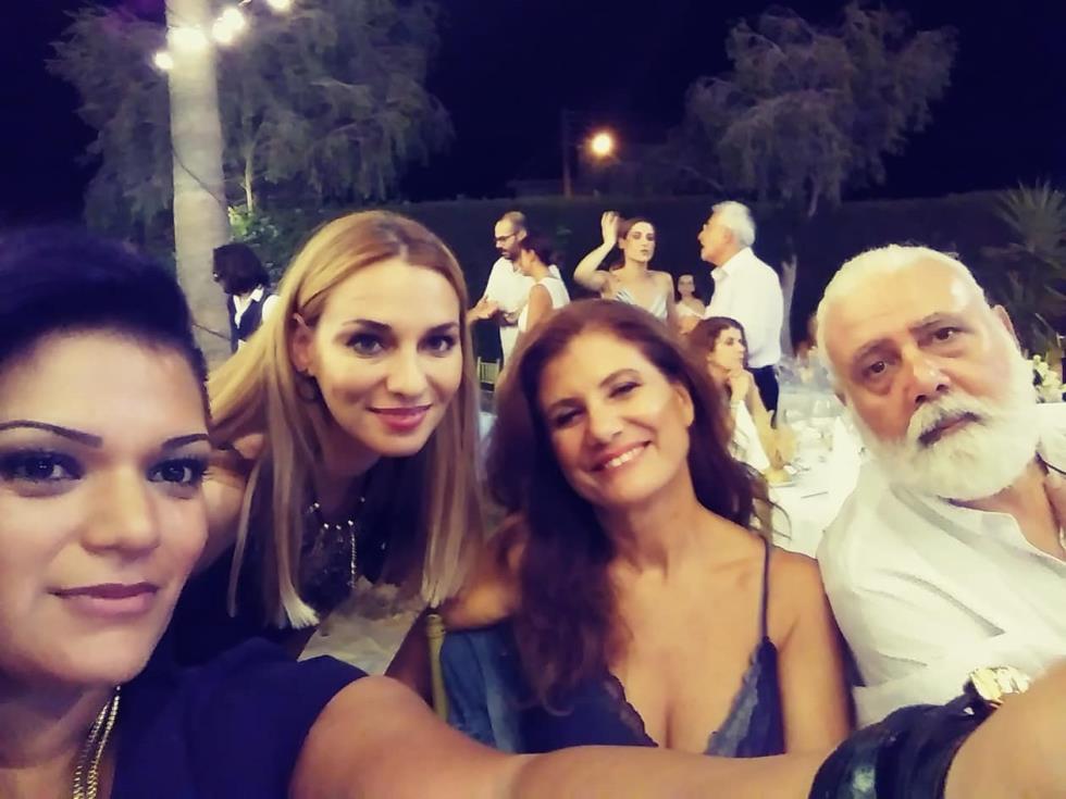 εε