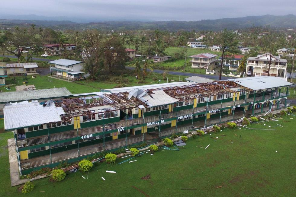 FIJI 6