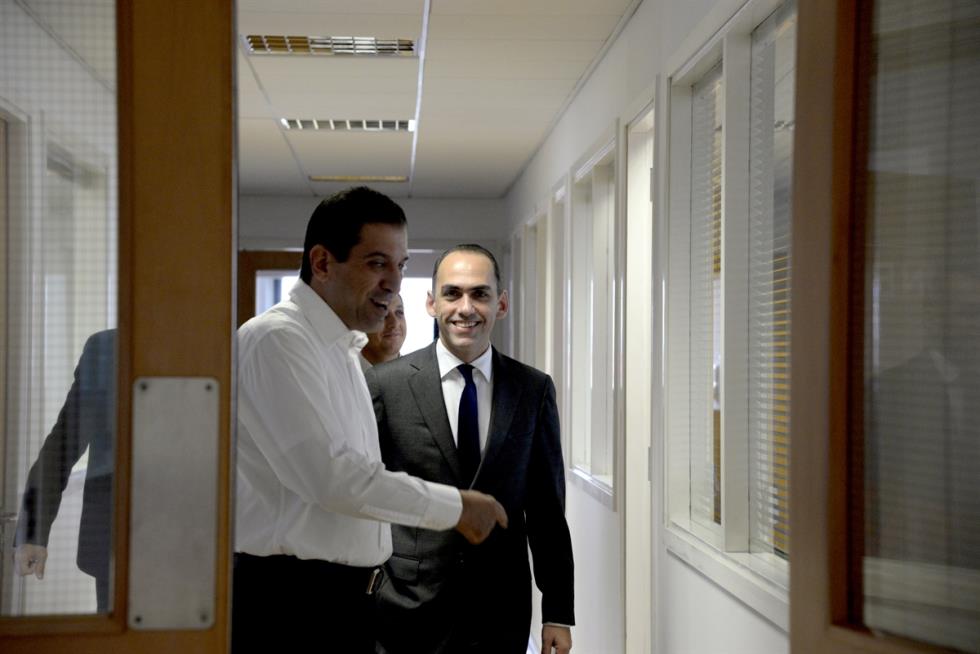 Χάρης 1 