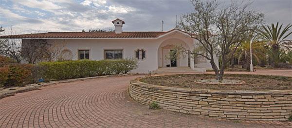 villaremustrovolos