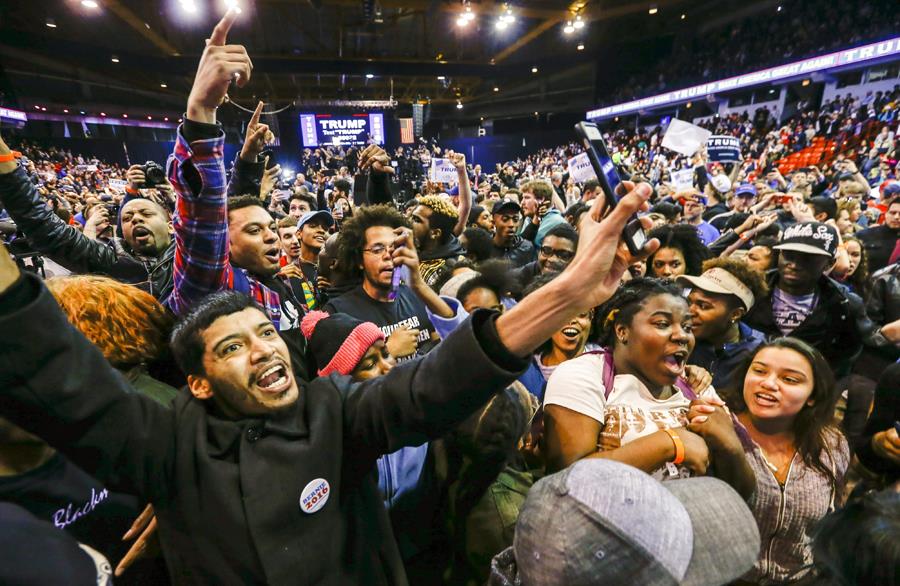 Donald Trump campaign event cancelled in Chicago, Illinois