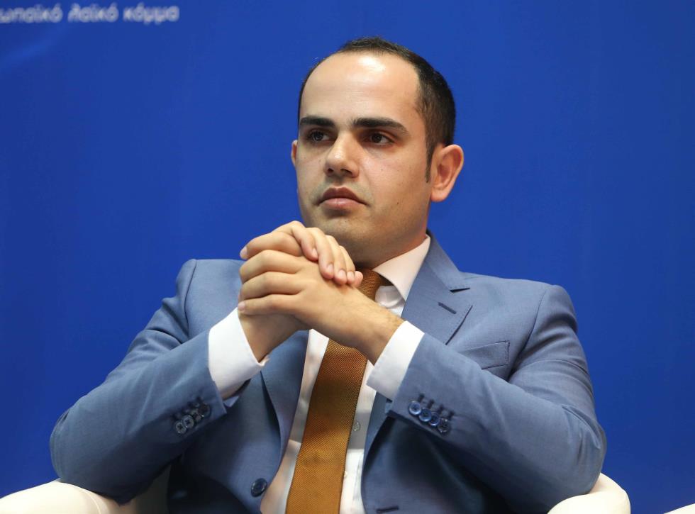 ΣΕΝΤΩΝΤΑΣ