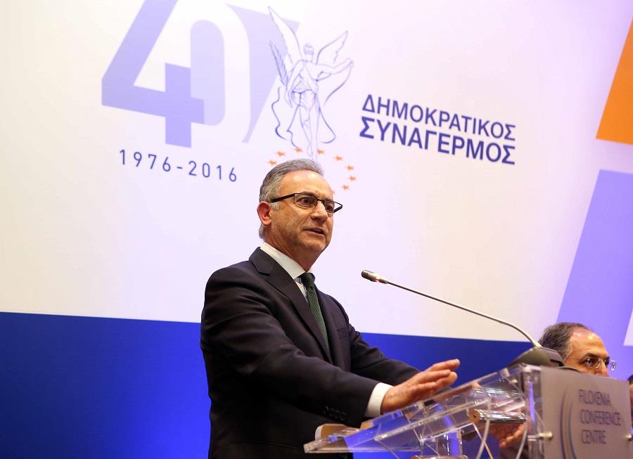 Αβέρωφ Νεοφύτου, Πρόεδρος Δημοκρατικού Συναγερμού