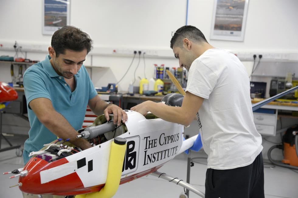 Drones Ινσ. Κύπρου