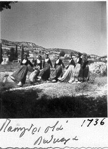Λεύκαρα 15