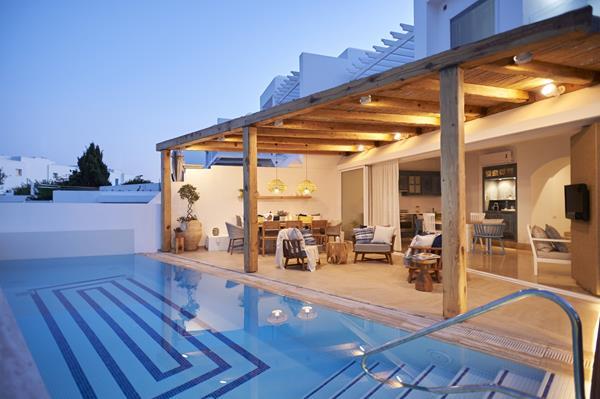 louisnausicaaluxuryvillasprotaras