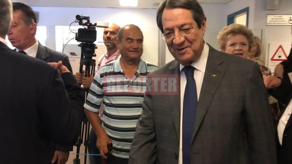 ΜΕ ΛΟΓΟ