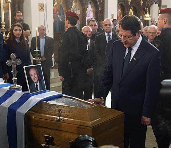 ΓΛΑΥΚΟΣ