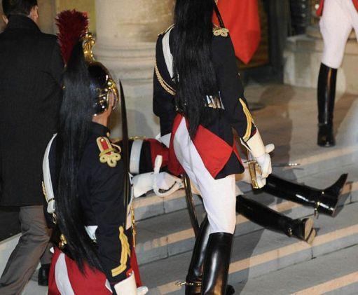 Soldiers_Fainting_1.jpg