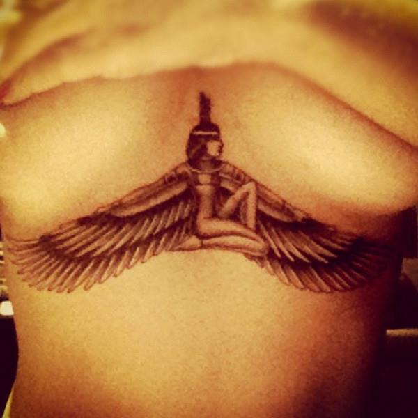 H Rihanna 