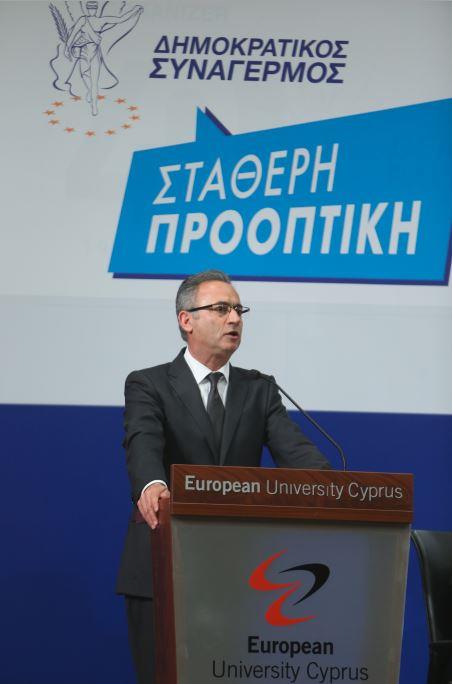  Αβέρωφ Νεοφύτου, Πρόεδρος Δημοκρατικού Συναγερμού
