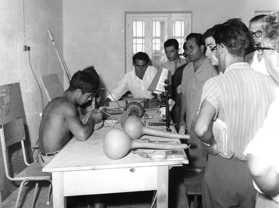 Εργαστήρια