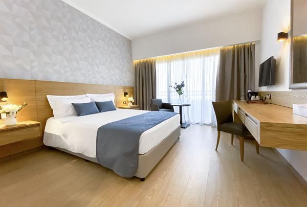 roomexeutive12