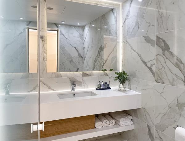 roomexeutive28