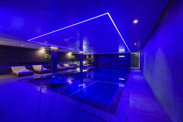 ajaxindoorpool