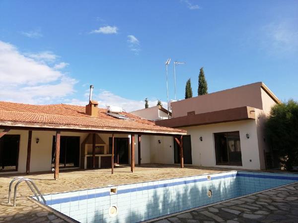 parekklisia475000