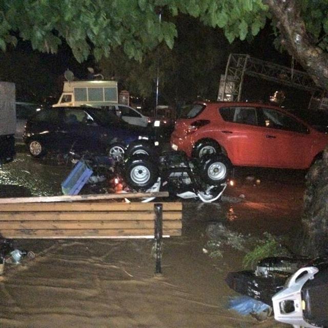 Σκόπελος_Πλυμήρες