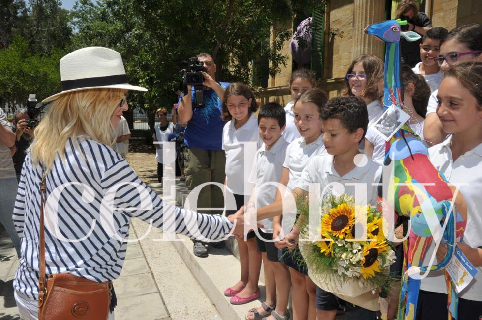 Κατά την άφιξή της στο δημοτικό σχολείο