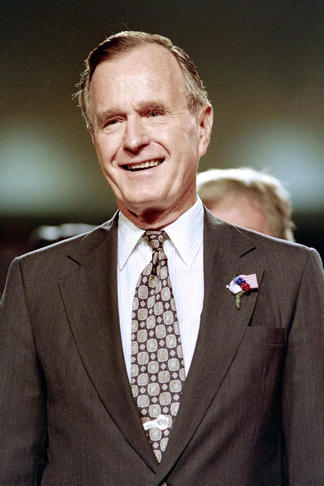 USA-BIO-BUSH