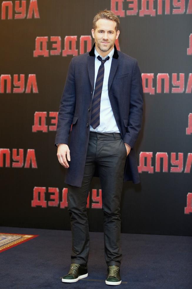 O Ryan Reynolds