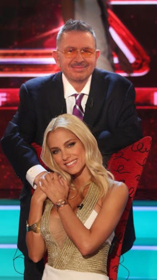 3806327218992782 dutchesss  140581715 748525046073032 2294960985373280735 n