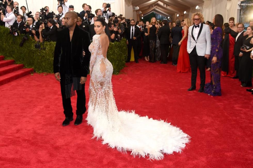 3830605253546423 Kim-Kardashian-Met-Gala-2015-Dress-Inspired-Cher