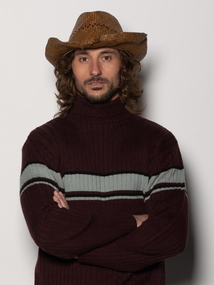 3834014642043058 6-farma-makris230220212100 1