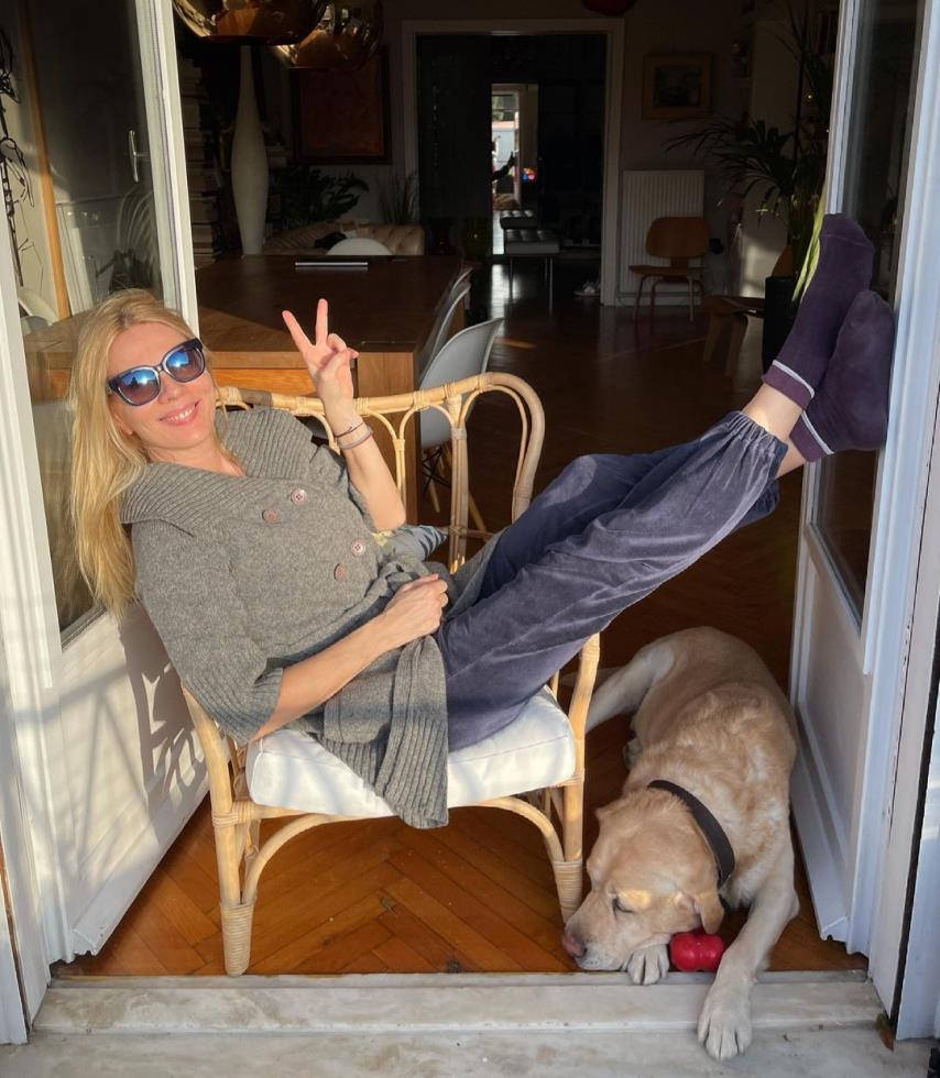 3843414951010735 smaragda karidi official 156958670 747729796149381 655469799191468142 n