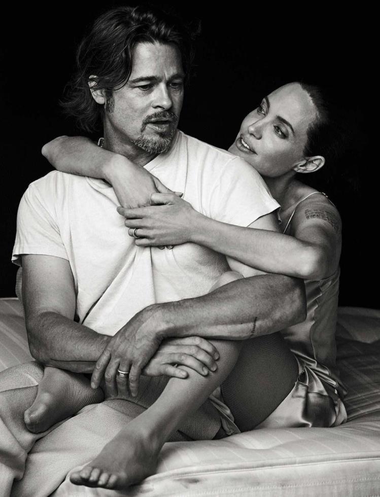 3852911163905737 angelina-jolie-and-brad-pitt-photoshoot-for-vanity-fair-magazine-italia-november-2015- 7