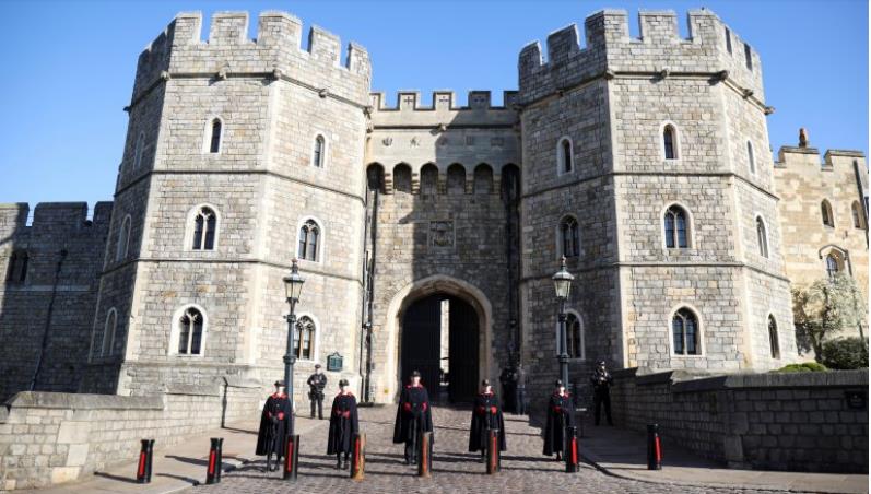 3883270945530703 image