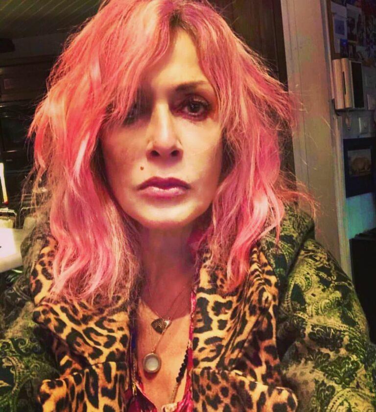 3883970167504072 annavissiofficial 177006444 163304172349811 4731518802573762577 n-768x842