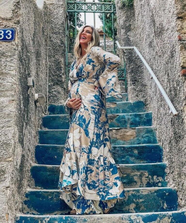 3887503902398729 oikonomakou1-3-768x919