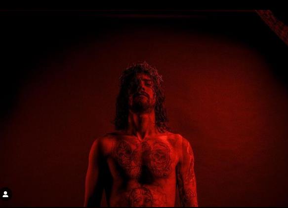 3890900761916428 image