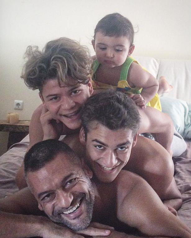 3903907407515448 stelioskritikos-1